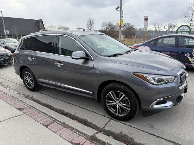 2017 Infiniti QX60 AWD 4dr in Cars & Trucks in Hamilton - Image 4
