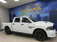 RAM 1500 CLASSIC 2021 EXPRESS NIGHT EDITION V8 5.7 LITRES HEMI 4X4 CREW-CAB BOITE 5.7 PIEDS TOUT ÉQU... (image 1)