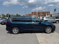 Apple CarPlay, Android Auto, 360 Camera, Synthetic Leather Seats, Heated Seats! This Chrysler Pacifi... (image 4)