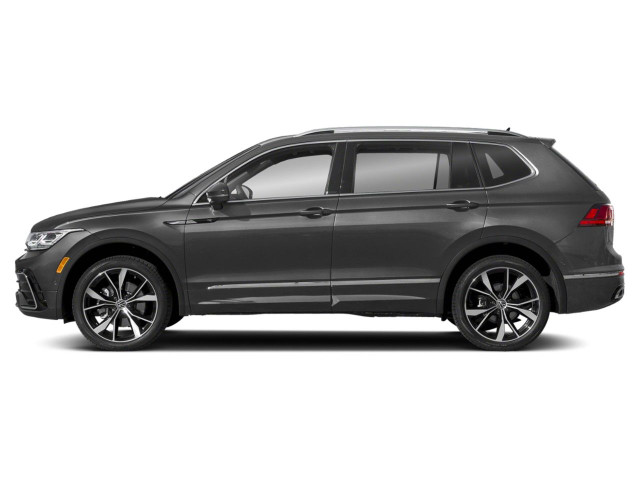 2022 Volkswagen Tiguan in Cars & Trucks in Chatham-Kent - Image 3