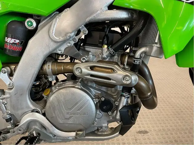 2022 Kawasaki KX450 LIKE NEW!/$29 WEEKLY/ZERO DOWN/NO ADMIN FEES in Dirt Bikes & Motocross in North Bay - Image 16
