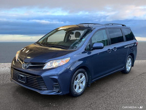 2018 Toyota Sienna LE