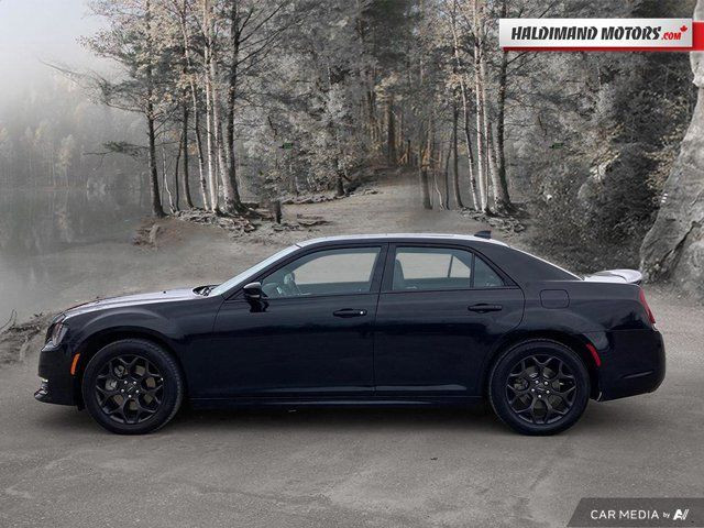 2022 Chrysler 300 300S in Cars & Trucks in Hamilton - Image 2