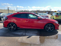Sunroof, Heated Seats, Apple CarPlay, Android Auto, Lane Keep Assist! ** PLEASE NOTE: This vehicle c... (image 6)