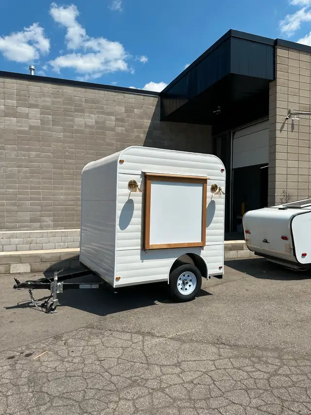Nomad Mini Tap Bar in Cargo & Utility Trailers in Hamilton - Image 7