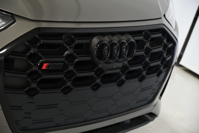 2023 Audi SQ5 Technik / Dynamic / Black optics /Sport. Exhaust/  dans Autos et camions  à Longueuil/Rive Sud - Image 3