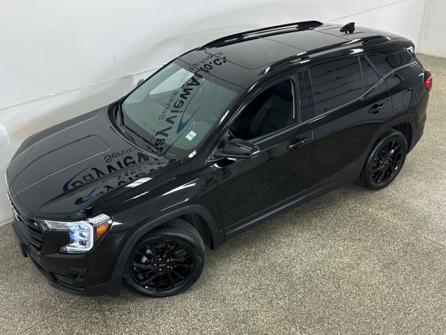 2023 GMC Terrain SLT SLT/AWD/PANO/LEATHER/NAVI/OFF 1 OWNER GM... in Cars & Trucks in Belleville - Image 2