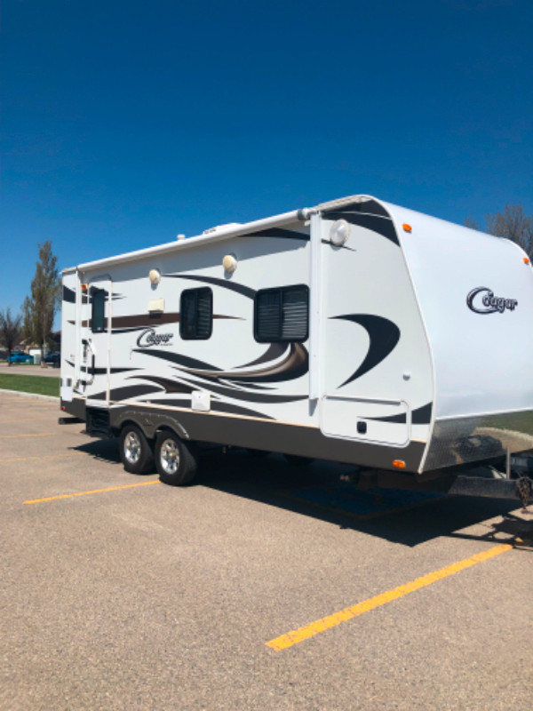 2012 KEYSTONE COUGAR 21RBSWE 21 Ft (FINANCING AVAILABLE) in Travel Trailers & Campers in Strathcona County - Image 2