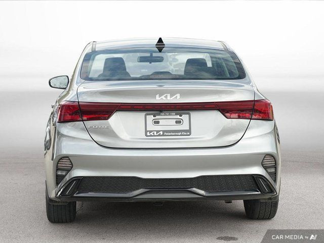 2022 Kia Forte EX | Heated Steering Wheel | Cpo | Lane Keep in Cars & Trucks in Hamilton - Image 2
