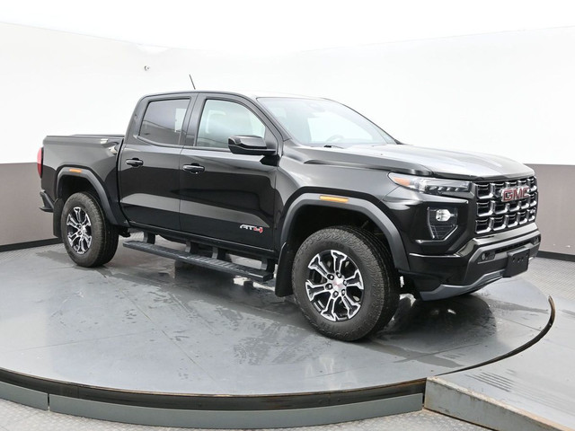 2024 GMC Canyon AT4 CREW Apple Carplay/Android Auto, 11.3" Touch in Cars & Trucks in City of Halifax - Image 2