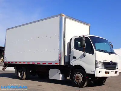 2015 Hino 195 2582; Camion lourd/Heavy truck; HINO; 195; 2015; Moteur: HINO; J05E-TP; 210 HP ; AISIN...