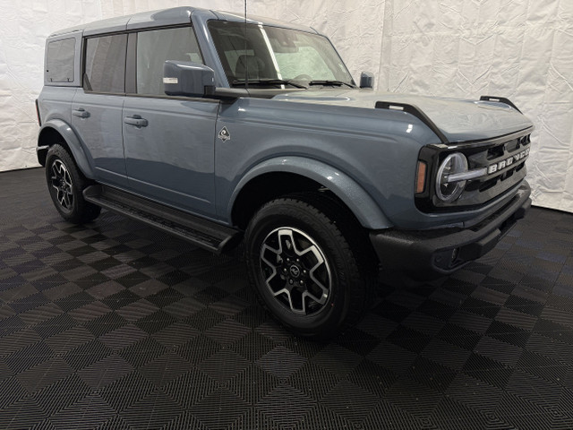 2025 Ford Bronco OUTERBANKS | HARD TOP | ADAPTIVE CRUISE in Cars & Trucks in Lloydminster - Image 3