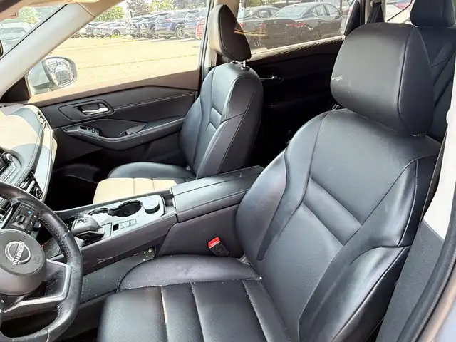 2022 Nissan Rogue SV AWD | Moonroof | Blind spots | Push Start dans Autos et camions dans Ville de Toronto - Image 12