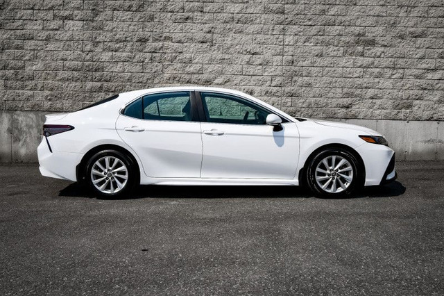 2024 Toyota Camry SE AWD • HEATED SEATS/STEERING • APPLE CARPLAY in Cars & Trucks in Kingston - Image 2