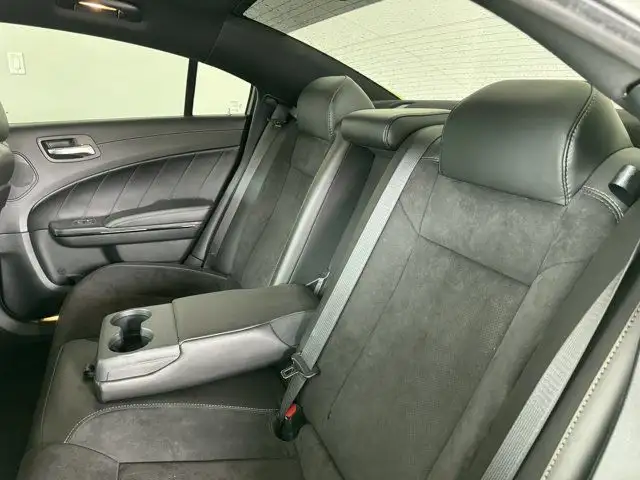 2023 Dodge Charger Scat Pack 392 Widebody dans Autos et camions dans Saint-Albert - Image 33