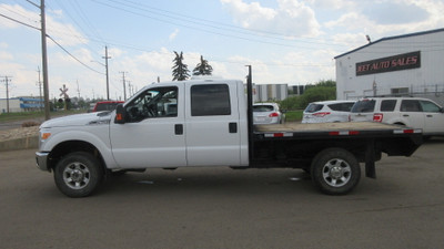 2014 Ford F-350 XLT CREW CAB FLAT DECK