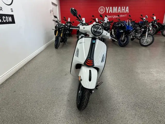 2025 Vespa GTS 310 Supersport MY 25 - V6601NP - -Financing Avail in Scooters & Pocket Bikes in Markham / York Region - Image 10