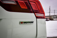 This 2021 Volkswagen Tiguan is for sale today. This SUV has 107,593 kms. It's white in colour . It h... (image 5)