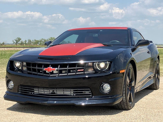 2011 Chevrolet Camaro 2dr Cpe 2SS in Cars & Trucks in Regina