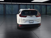 A bold and refined all-wheel-drive SUV with exclusive styling and premium features. The Black Editio... (image 6)