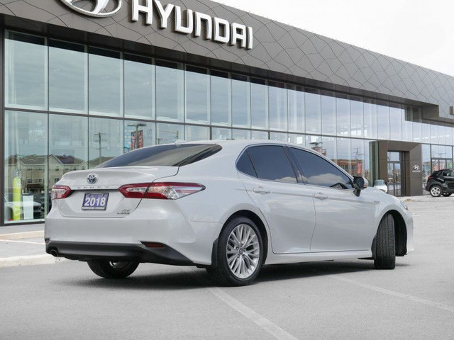2018 Toyota Camry Hybrid XLE - Navigation - Sunroof - $230 B/W in Cars & Trucks in Ottawa - Image 3
