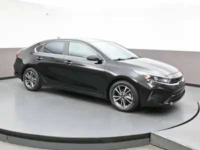 One owner just and fully KIA Certified this Forte EX features a complete power convenience package,...