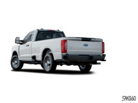 This Ford Super Duty F-350 SRW has a dependable Intercooled Turbo Diesel V-8 6.7 L/406 engine poweri... (image 1)