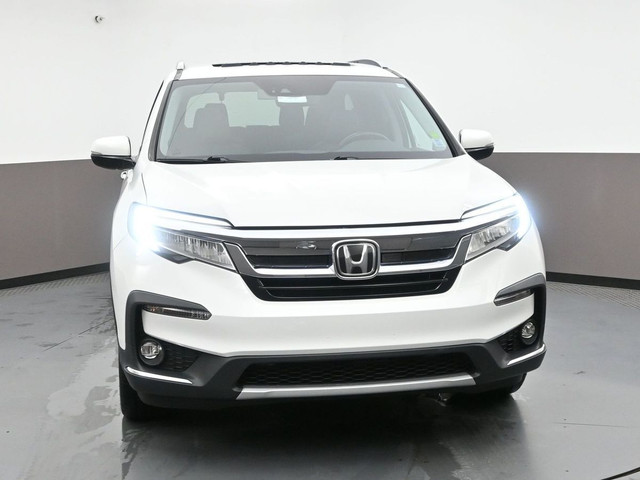 2022 Honda Pilot Touring AWD 6 Passenger, Middle Row Capt's Chai in Cars & Trucks in Dartmouth - Image 2