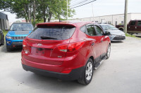 2015 Hyundai Tucson AWD Low km all wheel drive sport utility Financing trades warranty (image 4)