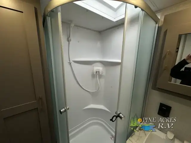 2025 KZ Sportsmen SE 303QBSE in Travel Trailers & Campers in Truro - Image 39