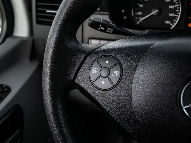 2018 Mercedes-Benz Sprinter 2500 170-in. WB dans Autos et camions dans Région de Mississauga/Peel - Image 14