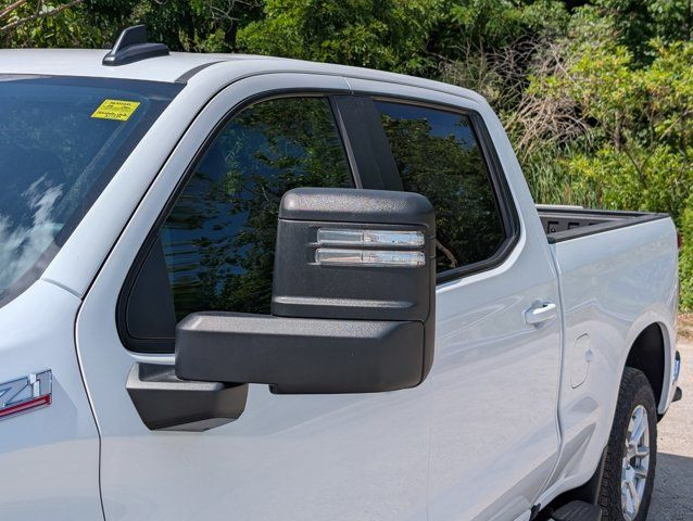2025 Chevrolet Silverado 1500 LT- Trailering Pkg - Convenience in Cars & Trucks in Barrie - Image 2