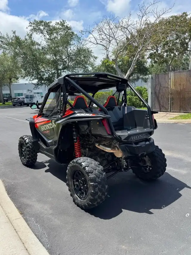  2022 HONDA TALON 1000X DCT-BLACK! in ATVs in Edmonton - Image 6