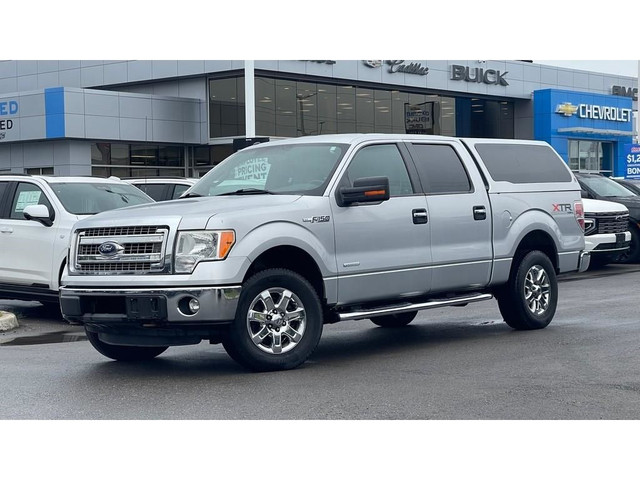 2013 Ford F-150 4WD SuperCrew 145 XLT in Cars & Trucks in Oakville / Halton Region