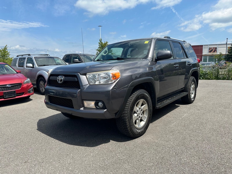 2013 Toyota 4Runner SR5 *** ONE OWNER *** | Cars & Trucks | Ottawa | Kijiji