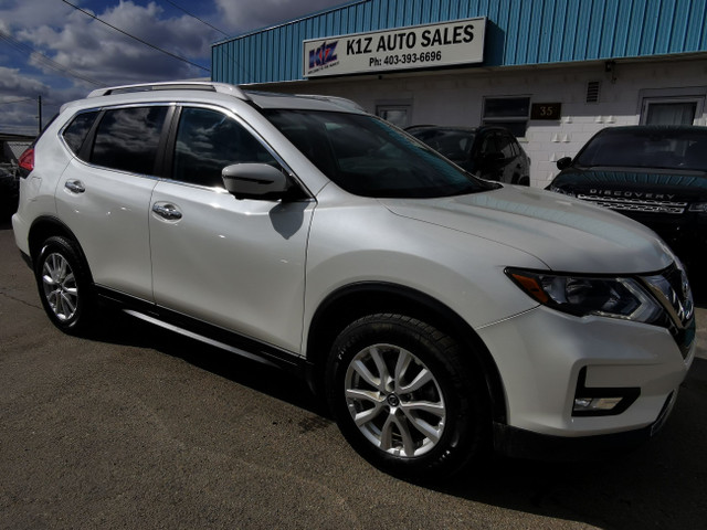 2017 Nissan Rogue SV in Cars & Trucks in Lethbridge