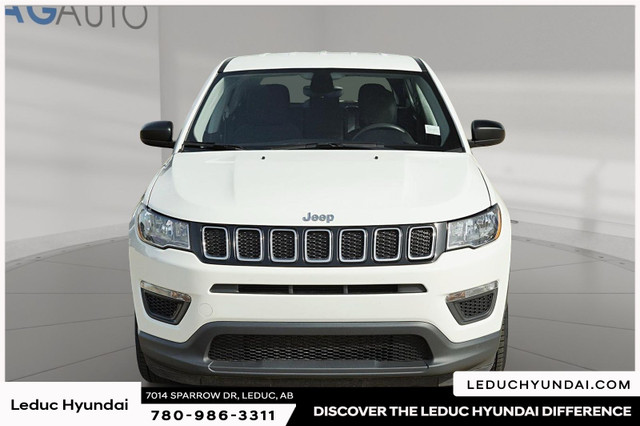 2018 Jeep Compass Sport 6-speed manual transmission, in Cars & Trucks in Edmonton - Image 2