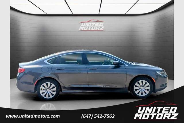 2015 Chrysler 200 LX~CERTIFIED~ LOW KMS!!~ in Cars & Trucks in Cambridge - Image 4