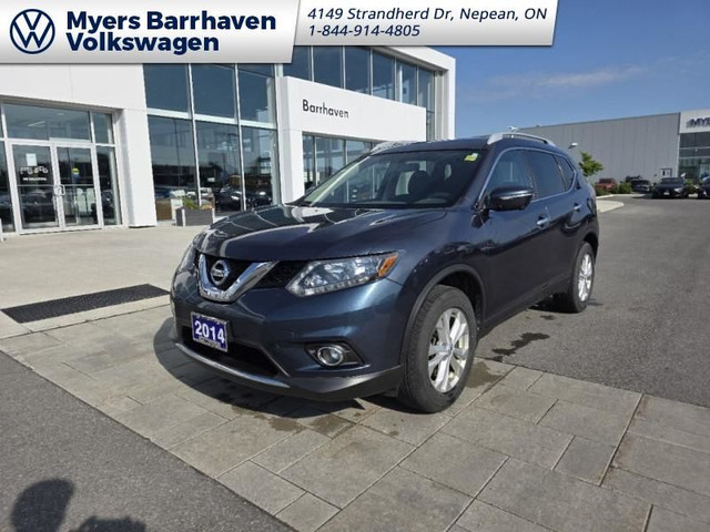 2014 Nissan Rogue SV  - Sunroof -  Bluetooth -  Heated Seats in Cars & Trucks in Ottawa