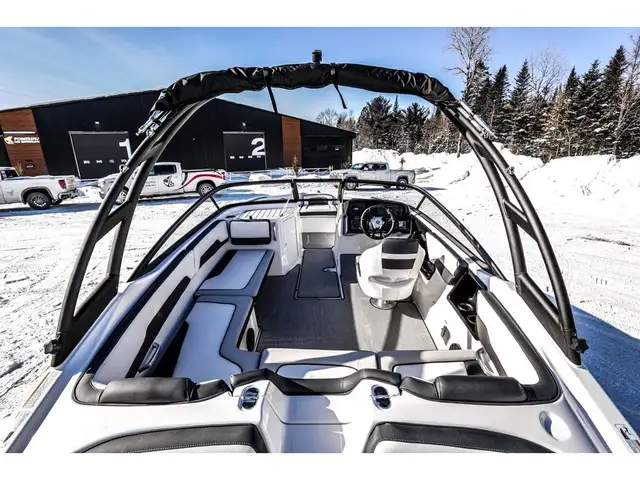 2025 Yamaha AR 195 in Powerboats & Motorboats in Québec City - Image 12