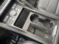 The 2025 Nautilus is a new take on the midsize favourite Lincoln. The front end and signature grill... (image 9)