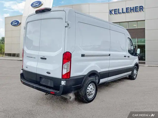 2023 Ford Transit Cargo Van T250 Medium Roof | Vinyl Seats in Cars & Trucks in Brandon - Image 6