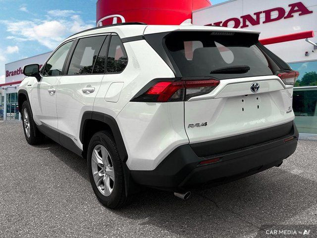 2021 Toyota RAV4 Hybrid LE in Cars & Trucks in Brantford - Image 4