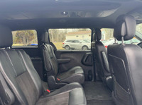 2019 DODGE GRAND CARAVAN SXT 35TH ANNIVERSARY EDITION LOADED NAVIGATION DUAL REAR DVD PLAYER LEATHER... (image 8)