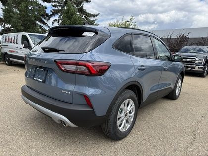 2025 Ford Escape ACTIVE w/COLD WEATHER PKG & MOONROOF in Cars & Trucks in Edmonton - Image 3