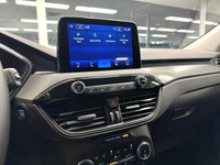 The 2024 Ford Escape Active is a versatile compact SUV powered by a 1.5L Intercooled Turbo Premium U... (image 9)