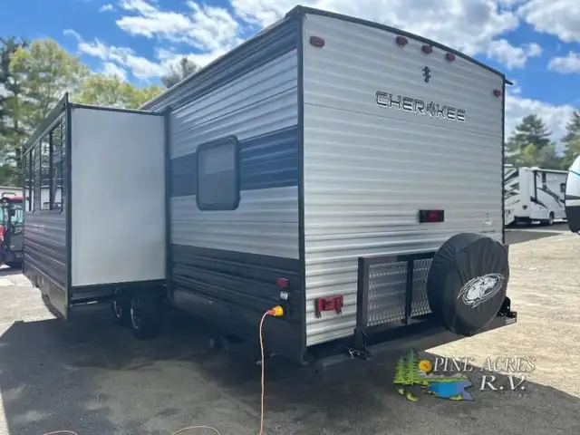 2021 Forest River RV Cherokee 294GEBG Rear Bunks in Travel Trailers & Campers in Truro - Image 42
