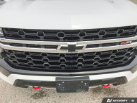 Assist Steps | Panoramic Sunroof | Rear Media & Navigation Package | Premium Smooth Ride Suspension... (image 8)