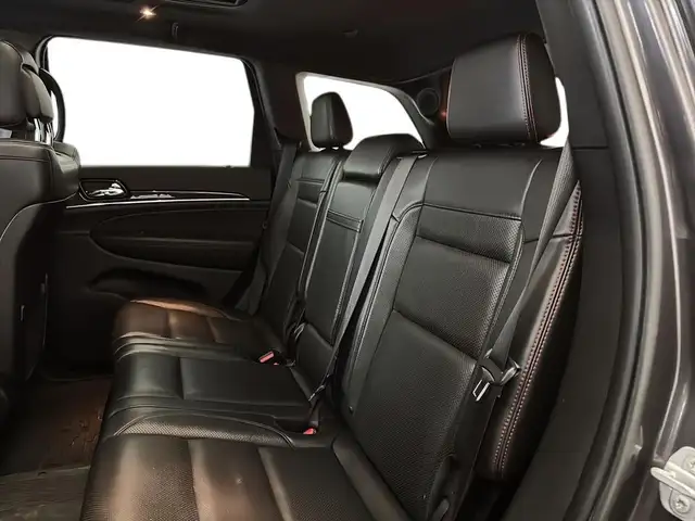 2020 Jeep Grand Cherokee Trailhawk 4x4 Toit pano Suspension ajus in Cars & Trucks in Laval / North Shore - Image 11