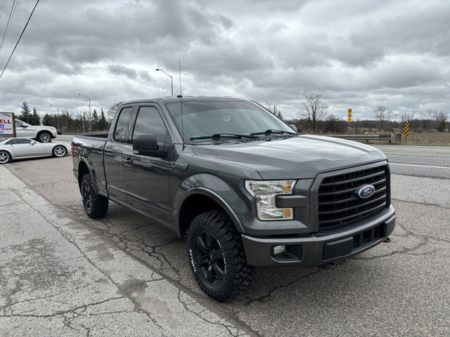 2016 Ford F-150 4WD SuperCab 145" in Cars & Trucks in Mississauga / Peel Region - Image 2